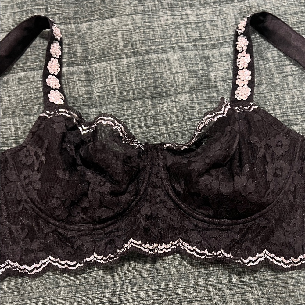 Victoria's Secret Black Lace Underwire Bra with Pink Floral Trim